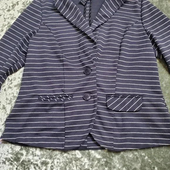 Torrid Striped Grey Glitter/ Navy Blazer - Picture 4 of 10
